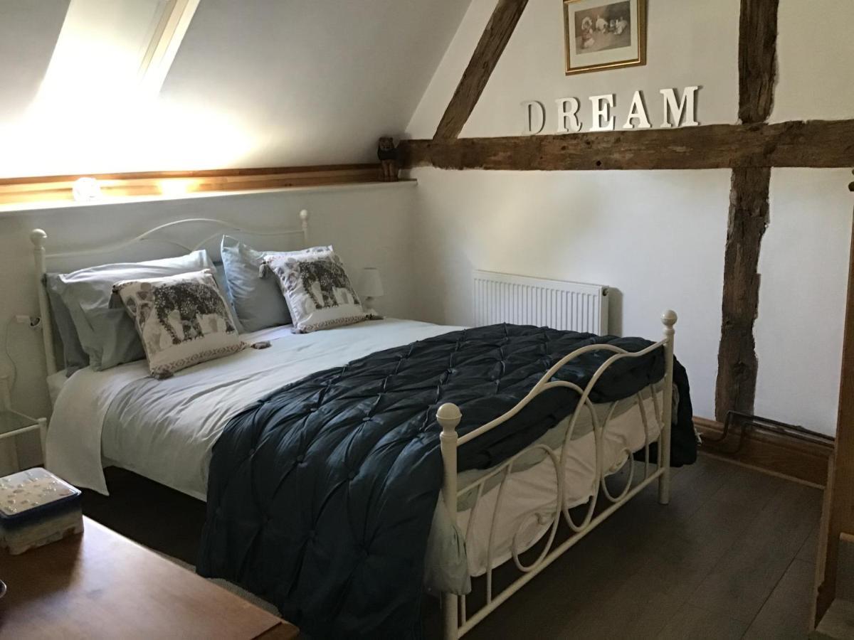 La Ville - Les Petits Champs Bed & Breakfast Buais-les-Monts Luaran gambar