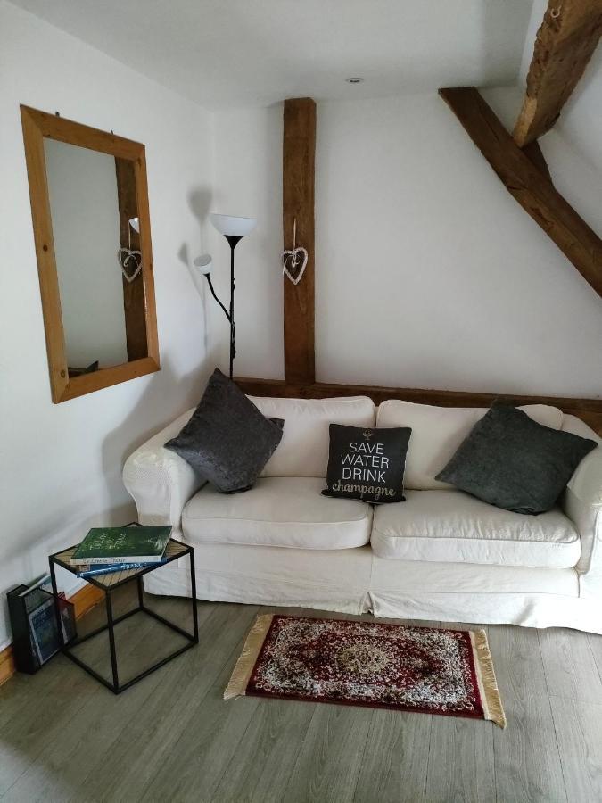 La Ville - Les Petits Champs Bed & Breakfast Buais-les-Monts Luaran gambar