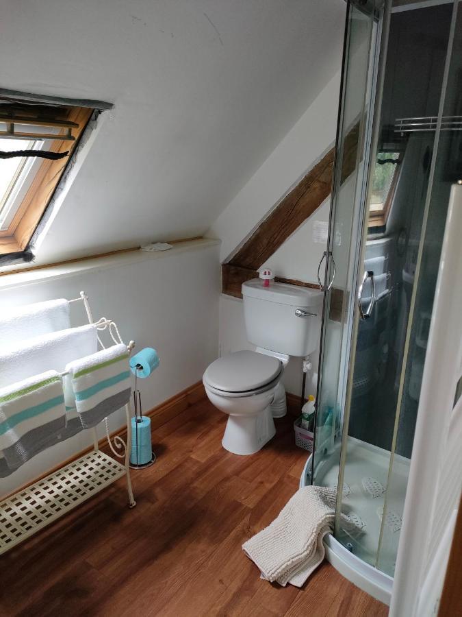 La Ville - Les Petits Champs Bed & Breakfast Buais-les-Monts Luaran gambar
